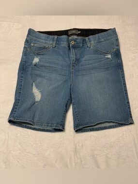 Torrid Bombshell Premium Stretch High-Rise Denim Shorts. 8inch.
